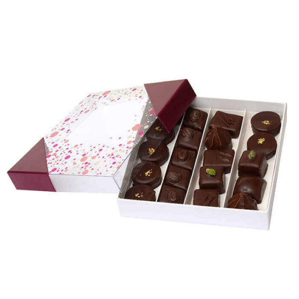 Boite_Carré_chocolats_Noirs_Ganaches-Jardin-des-delices