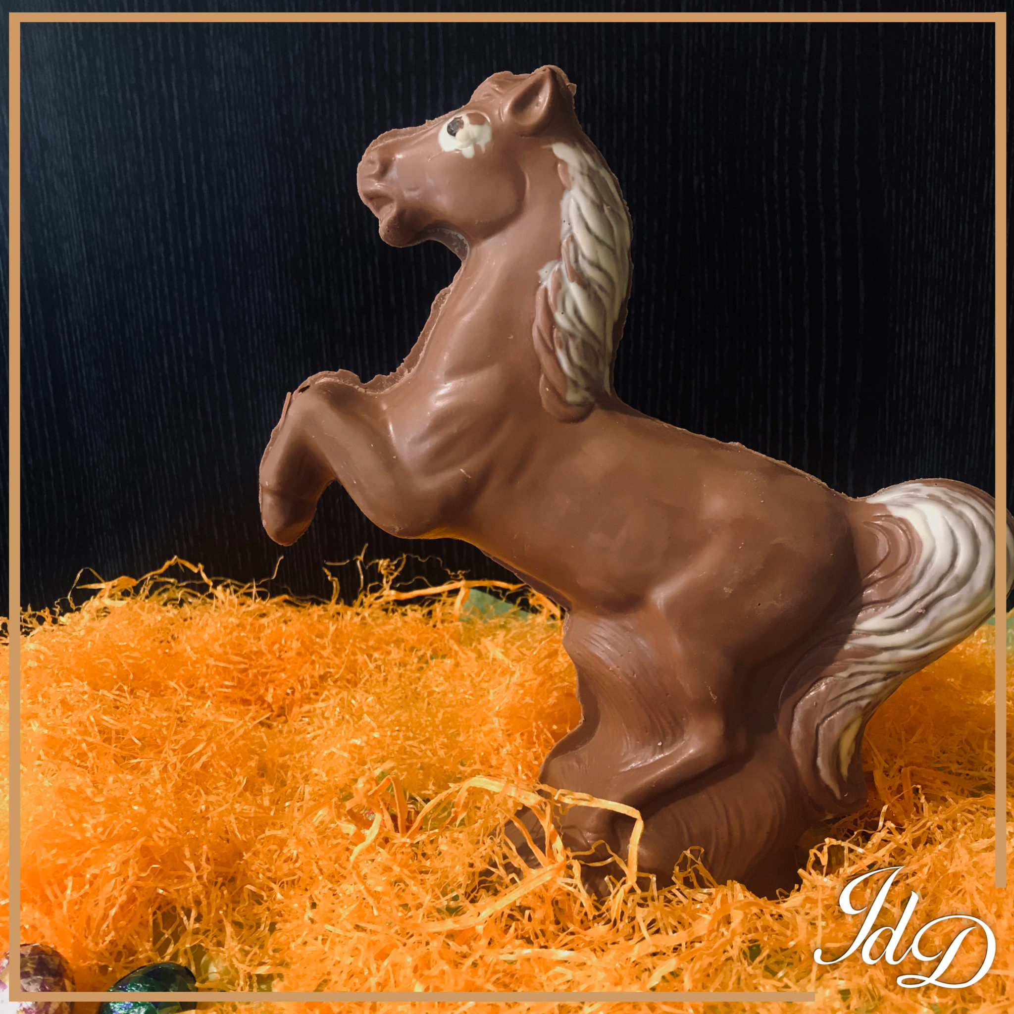 Cheval en chocolat - Pâques - Valserhône - Le Jardin des Délices