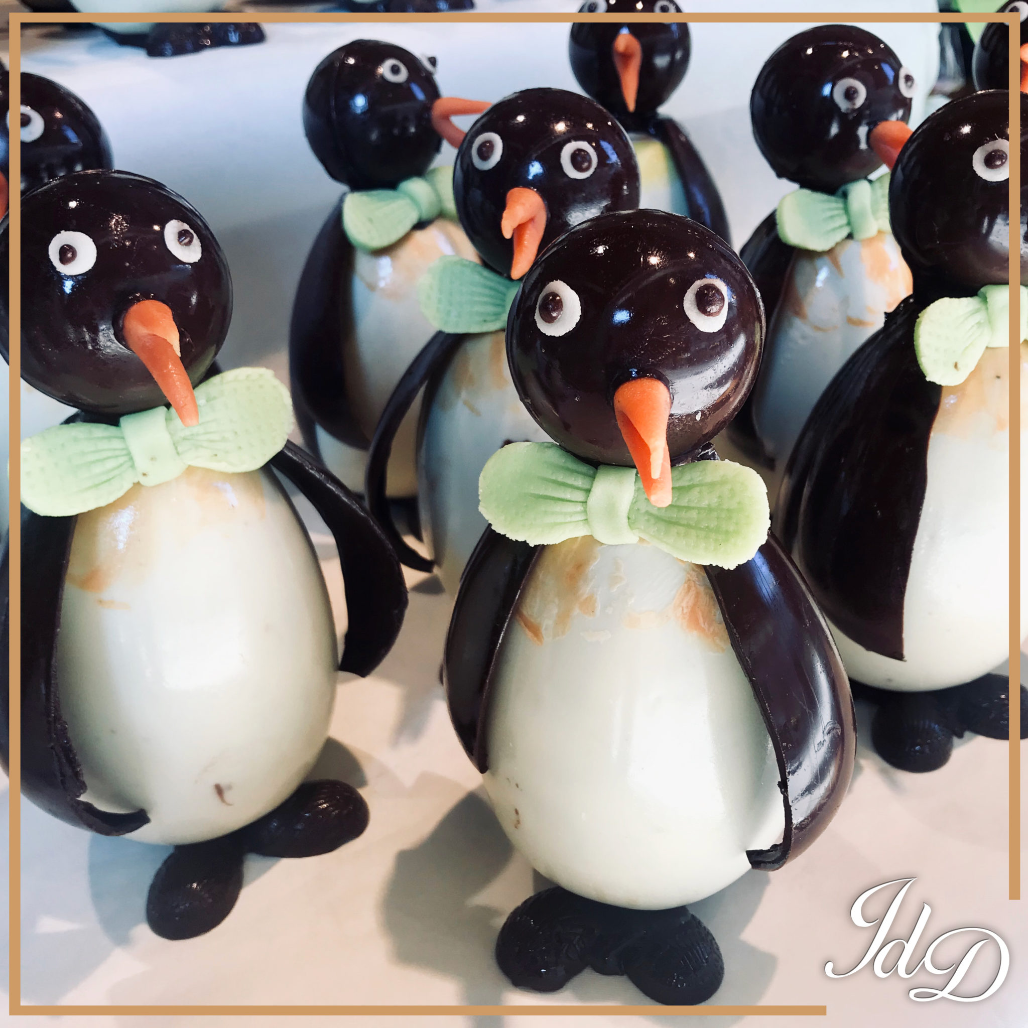 Pinguin en chocolat - Pâques - Valserhône - Le Jardin des Délices